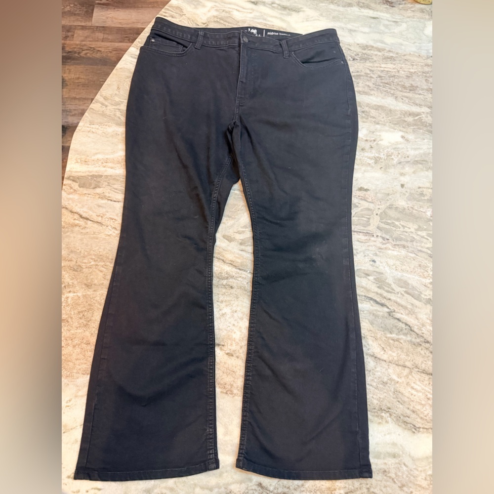 Lee Riders Mid Rise Bootcut Jeans Size 20P Petite Black Stretch Denim Plus Size